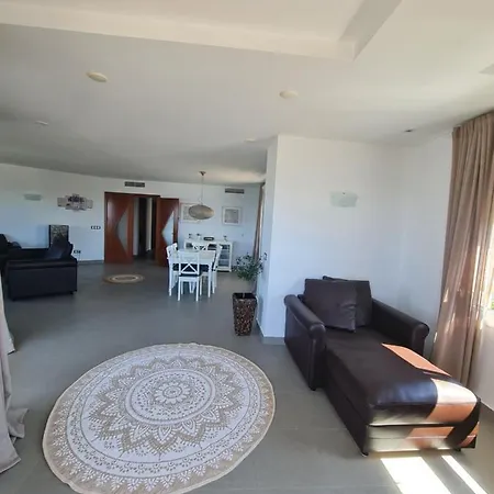 Ver el mar desde la habitación