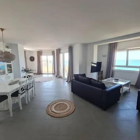 Ver el mar desde la habitación Apartamento